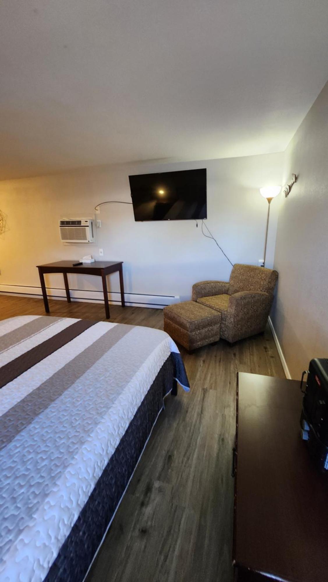 لامار Golden Arrow Motel الغرفة الصورة